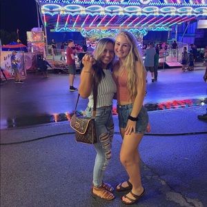 Meet your Posher, Olivia